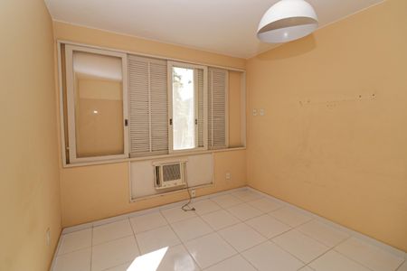 Casa à venda com 350m², 5 quartos e 2 vagasSuíte
