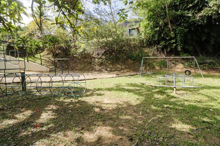 Casa à venda com 350m², 5 quartos e 2 vagasÁrea comum - Playground