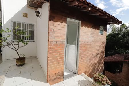 Casa à venda com 350m², 5 quartos e 2 vagasÁrea externa