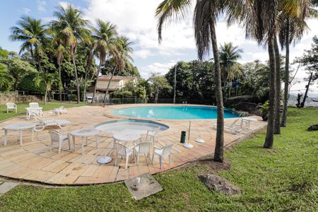 Casa à venda com 350m², 5 quartos e 2 vagasÁrea comum - Piscina