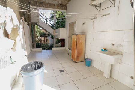 Casa à venda com 350m², 5 quartos e 2 vagasÁrea de Serviço