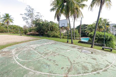 Casa à venda com 350m², 5 quartos e 2 vagasQuadra Esportiva