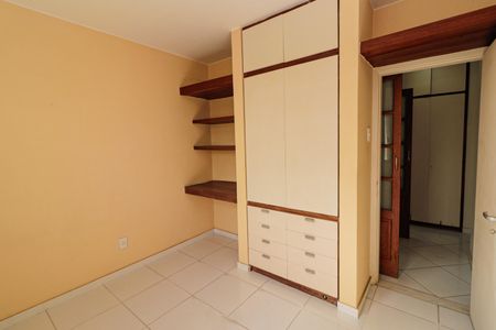 Casa à venda com 350m², 5 quartos e 2 vagasQuarto 3