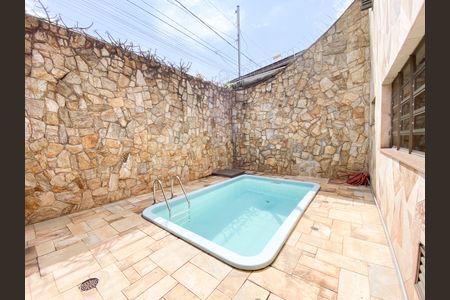 Casa para alugar com 396m², 3 quartos e 6 vagas Casa para alugar com 396m², 3 quartos e 6 vagasÁrea comum