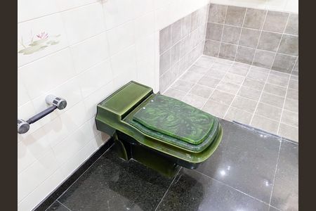 Casa para alugar com 396m², 3 quartos e 6 vagas Casa para alugar com 396m², 3 quartos e 6 vagasBanheiro da Suíte 3