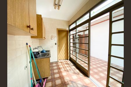 Casa para alugar com 396m², 3 quartos e 6 vagas Casa para alugar com 396m², 3 quartos e 6 vagasÁrea de Serviço