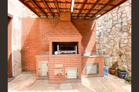 Casa para alugar com 396m², 3 quartos e 6 vagas Casa para alugar com 396m², 3 quartos e 6 vagasÁrea comum