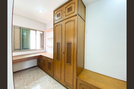 Casa para alugar com 396m², 3 quartos e 6 vagas Casa para alugar com 396m², 3 quartos e 6 vagasSuíte 3