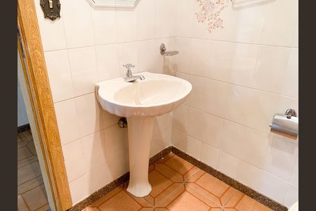 Casa para alugar com 396m², 3 quartos e 6 vagas Casa para alugar com 396m², 3 quartos e 6 vagasÁrea comum