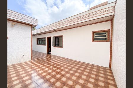 Casa para alugar com 396m², 3 quartos e 6 vagas Casa para alugar com 396m², 3 quartos e 6 vagasÁrea comum