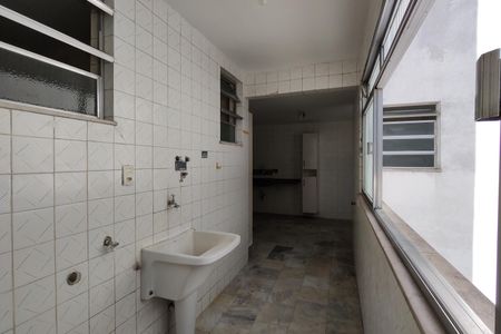 Apartamento para alugar com 78m², 3 quartos e 1 vagaÁrea de Serviço