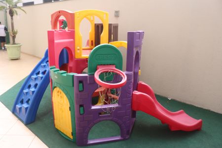 Apartamento para alugar com 67m², 2 quartos e 2 vagasÁrea comum - Playground