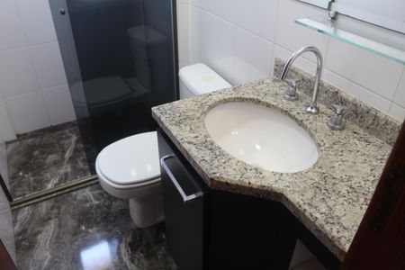 Apartamento para alugar com 67m², 2 quartos e 2 vagasBanheiro