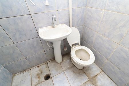 Casa para alugar com 25m², 1 quarto e sem vagaBanheiro