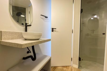 Apartamento à venda com 37m², 1 quarto e 1 vaga Apartamento à venda com 37m², 1 quarto e 1 vagaBanheiro