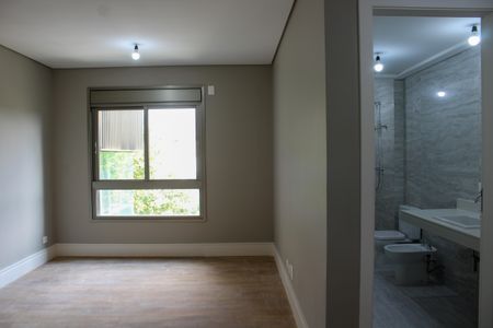 Apartamento à venda com 390m², 4 quartos e 6 vagas Apartamento à venda com 390m², 4 quartos e 6 vagasSuíte 3
