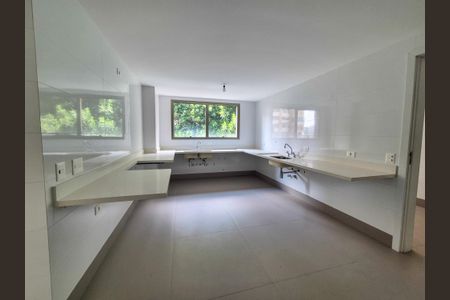 Apartamento à venda com 390m², 4 quartos e 6 vagas Apartamento à venda com 390m², 4 quartos e 6 vagasCozinha