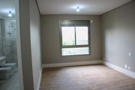 Apartamento à venda com 390m², 4 quartos e 6 vagas Apartamento à venda com 390m², 4 quartos e 6 vagasSuíte 4