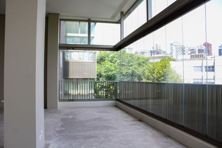 Apartamento à venda com 390m², 4 quartos e 6 vagas Apartamento à venda com 390m², 4 quartos e 6 vagasSala