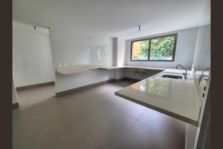 Apartamento à venda com 390m², 4 quartos e 6 vagas Apartamento à venda com 390m², 4 quartos e 6 vagasCozinha