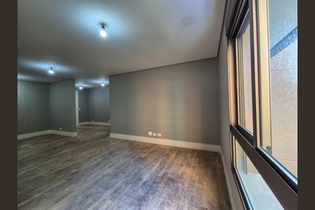 Apartamento à venda com 390m², 4 quartos e 6 vagas Apartamento à venda com 390m², 4 quartos e 6 vagasSuíte 1