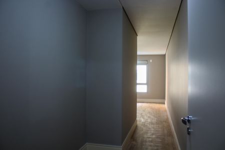 Apartamento à venda com 390m², 4 quartos e 6 vagas Apartamento à venda com 390m², 4 quartos e 6 vagasSuíte 2