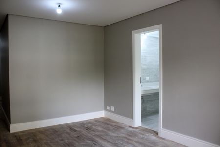 Apartamento à venda com 390m², 4 quartos e 6 vagas Apartamento à venda com 390m², 4 quartos e 6 vagasSuíte 2