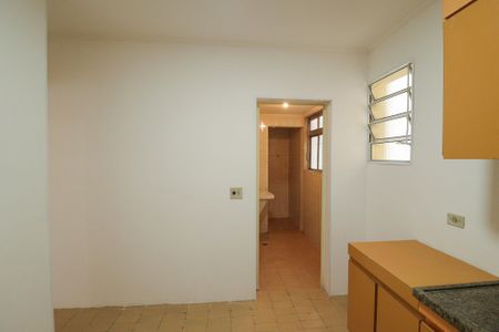 Apartamento à venda com 82m², 3 quartos e 2 vagas Apartamento à venda com 82m², 3 quartos e 2 vagasCozinha e Área de Serviço