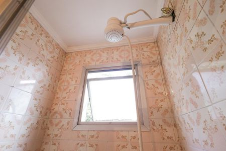 Apartamento à venda com 82m², 3 quartos e 2 vagas Apartamento à venda com 82m², 3 quartos e 2 vagasBanheiro social