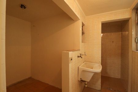 Apartamento à venda com 82m², 3 quartos e 2 vagas Apartamento à venda com 82m², 3 quartos e 2 vagasCozinha e Área de Serviço