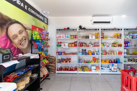 Apartamento à venda com 45m², 2 quartos e 1 vagaMercadinho 24h