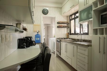 Apartamento à venda com 116m², 4 quartos e 3 vagasCozinha