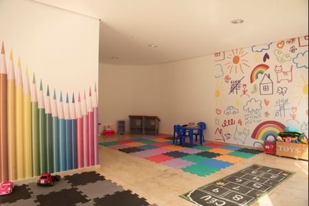 Apartamento à venda com 116m², 4 quartos e 3 vagasÁrea comum - Brinquedoteca