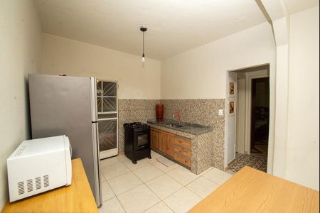 Casa à venda com 243m², 3 quartos e 2 vagasCozinha