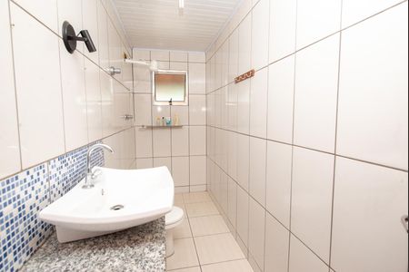 Casa à venda com 243m², 3 quartos e 2 vagasBanheiro da Suíte 1