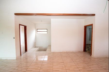 Casa à venda com 243m², 3 quartos e 2 vagassalao