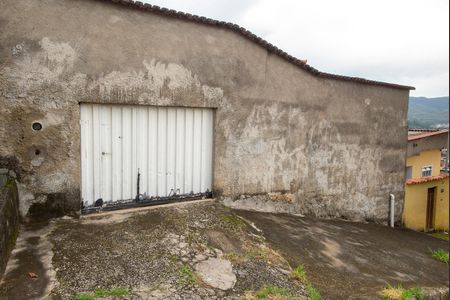 Casa à venda com 243m², 3 quartos e 2 vagasFachada