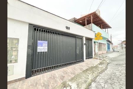 Casa para alugar com 27m², 1 quarto e sem vagaFachada