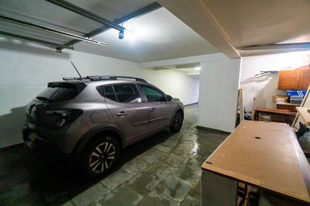 Garagem de casa à venda com 3 quartos, 195m² em Chácara Inglesa, São Paulo