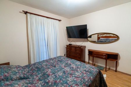 Casa à venda com 195m², 3 quartos e 4 vagas Casa à venda com 195m², 3 quartos e 4 vagasSuite