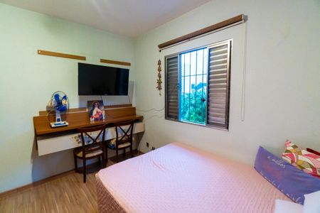 Casa à venda com 195m², 3 quartos e 4 vagas Casa à venda com 195m², 3 quartos e 4 vagasQuarto 1