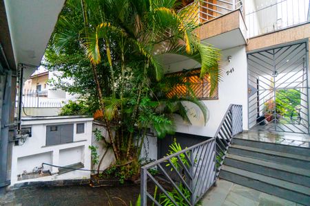 Fachada de casa à venda com 3 quartos, 195m² em Chácara Inglesa, São Paulo