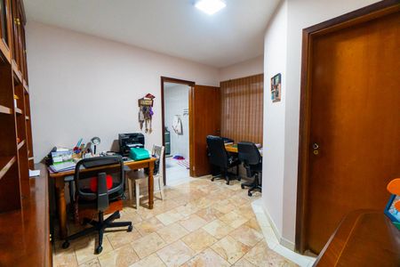 Escritório de casa à venda com 3 quartos, 195m² em Chácara Inglesa, São Paulo