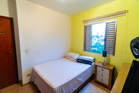 Casa à venda com 195m², 3 quartos e 4 vagas Casa à venda com 195m², 3 quartos e 4 vagasQuarto 2