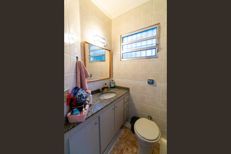 Casa à venda com 195m², 3 quartos e 4 vagas Casa à venda com 195m², 3 quartos e 4 vagasLavabo