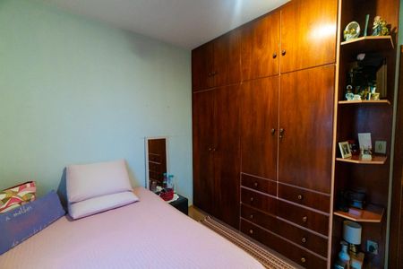 Casa à venda com 195m², 3 quartos e 4 vagas Casa à venda com 195m², 3 quartos e 4 vagasQuarto 1