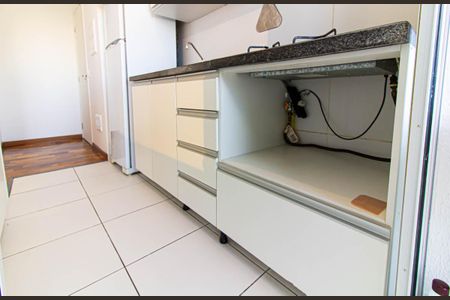 Apartamento à venda com 40m², 2 quartos e 1 vaga Apartamento à venda com 40m², 2 quartos e 1 vagaCozinha