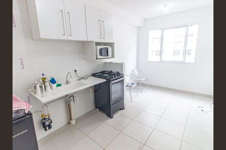 Sala/Cozinha de apartamento para alugar com 1 quarto, 24m² em Vila Cláudia, São Paulo