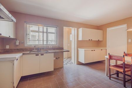 Apartamento para alugar com 195m², 3 quartos e 1 vagaCozinha