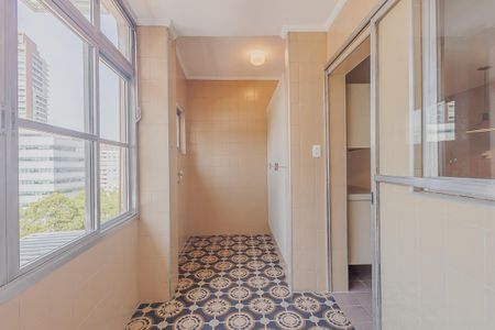 Apartamento para alugar com 195m², 3 quartos e 1 vagaÁrea de Serviço